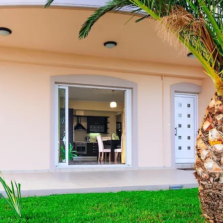 Aristea Apartments Palaiochora Exterior photo